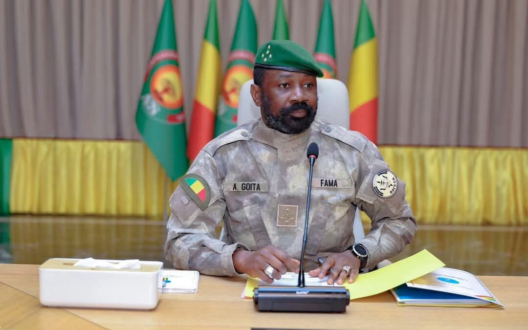 Mali : la junte militaire suspend les activités des partis politiques – Infosreelles.com