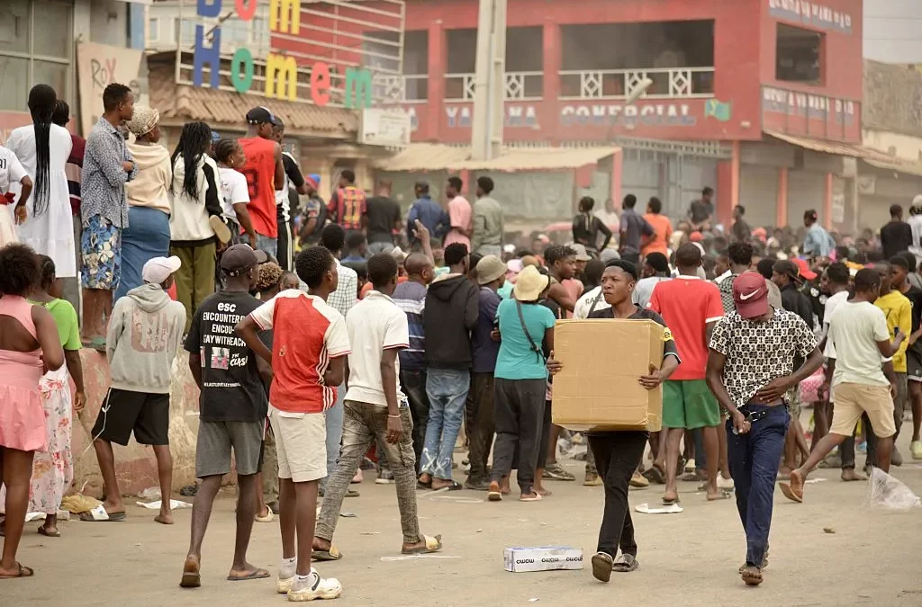 Violentes manifestations en Angola : plusieurs guinéens parmi les victimes de pillages – Infos-reelles.com