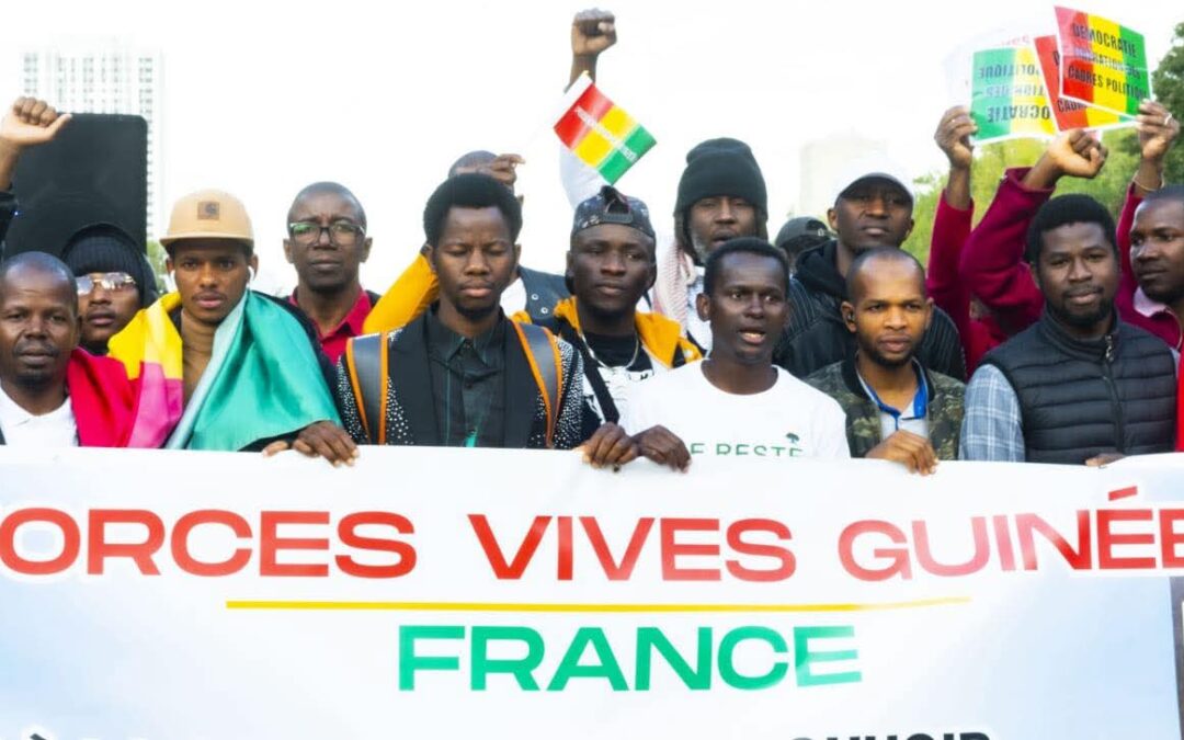 France : l’antenne des Forces Vives de Guinée salue la mobilisation des Guinéens à Paris pour s’opposer au référendum – Infos-reelles.com