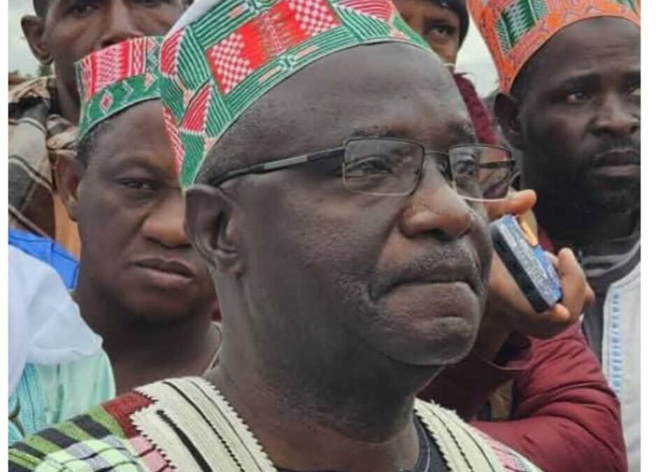 Le doyen Amadou Diouldé Diallo réagit : dites à Sekouba Konaté de se taire, j’ai aussi de graves révélations à faire sur lui – Infos-reelles.com