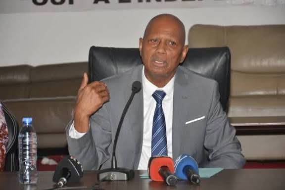 Persécution de la presse en Guinée : un autre média suspendu par la HAC – Infos-reelles.com