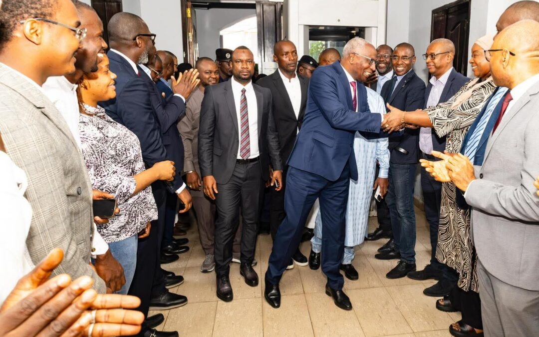 Primature : après sa reconduction, Bah Oury s&rsquo;adresse aux membres de son cabinet – Infos-reelles.com