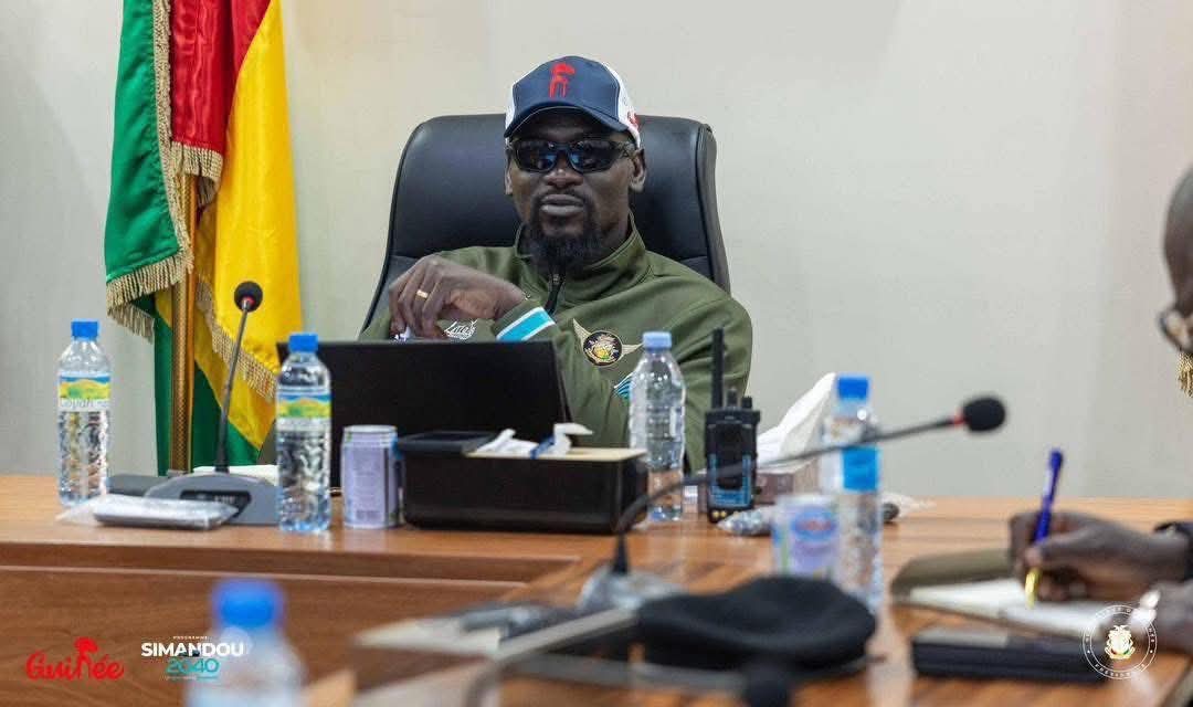 Mamadi Doumbouya tente de rassurer : « aucune portion de la terre laissée par nos ancêtres ne sera conquise » – Infos-reelles.com