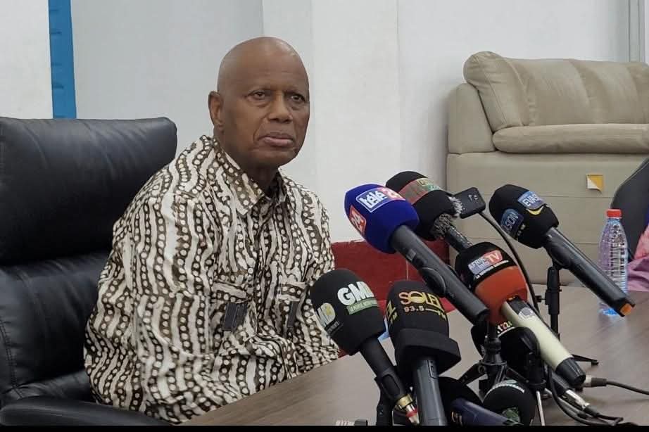 Persécution de la presse en Guinée : un journaliste lourdement sanctionné par la HAC – Infos-reelles.com