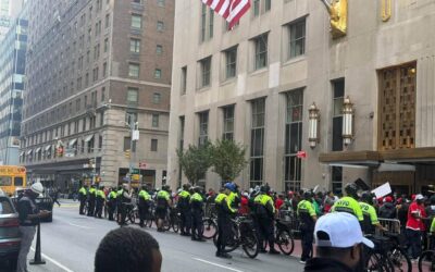 New-York /AG de l&rsquo;ONU : encerclé dans son hôtel par des manifestants, Mamadi Doumbouya tient son discours avec plusieurs heures de retard – Infos-reelles.com